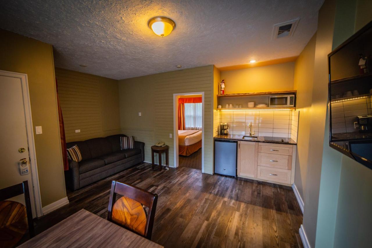 Alpine Inn & Suites Nelson Ngoại thất bức ảnh