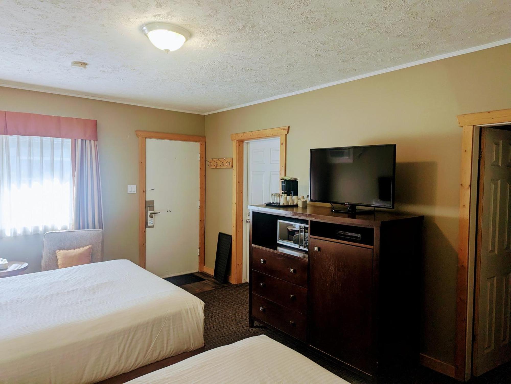 Alpine Inn & Suites Nelson Ngoại thất bức ảnh