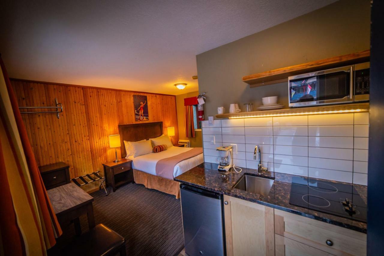 Alpine Inn & Suites Nelson Ngoại thất bức ảnh